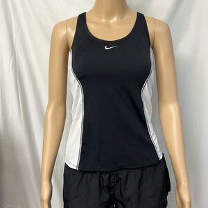 Women’s tank top with built-in bra from Nike size small